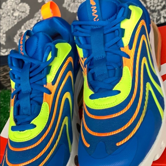 • NIKE AIR MAX 270 REACT ENG WMNS Soar/Total Orang - Picture 10 of 16